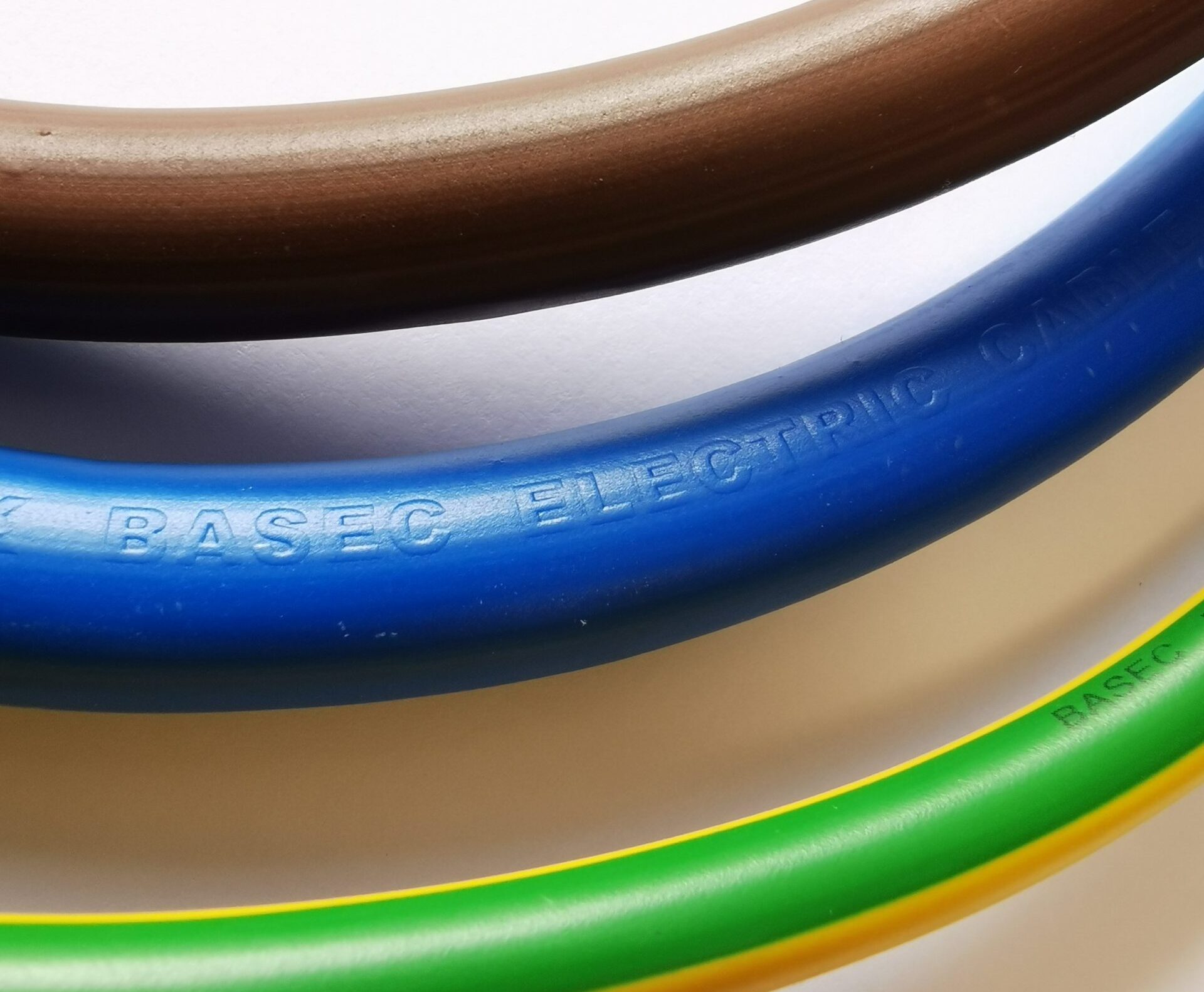 Brown, blue and green/yellow cables